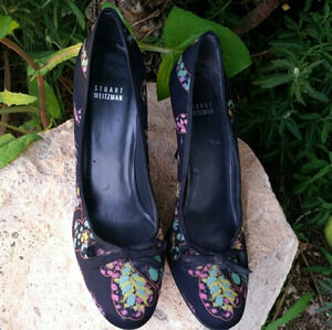 Stuart Weitzman
Black Floral Boccaccio Ascot Silk